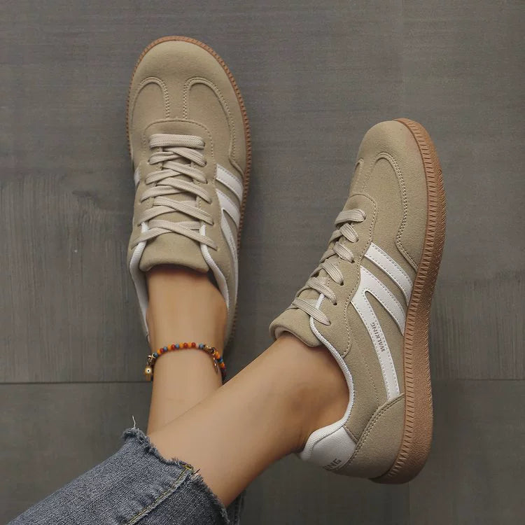 Cambridge™ Comfort Walking Sneakers