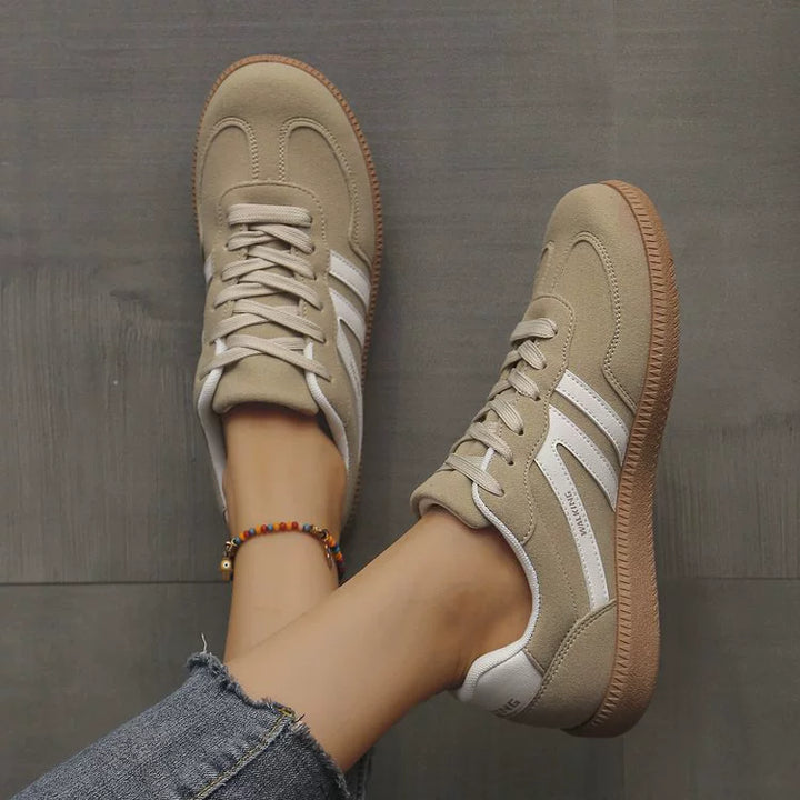 Cambridge™ Comfort Walking Sneakers