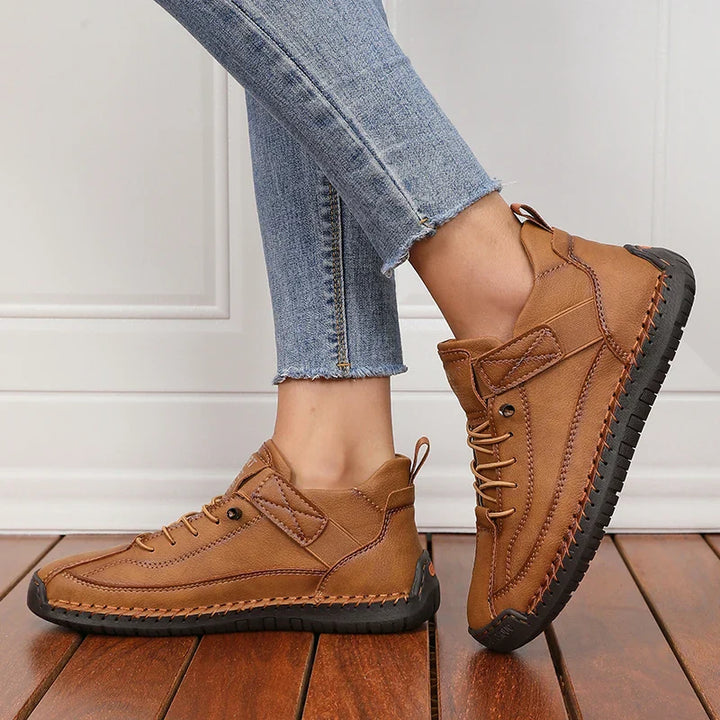 Avery Casual Walkers